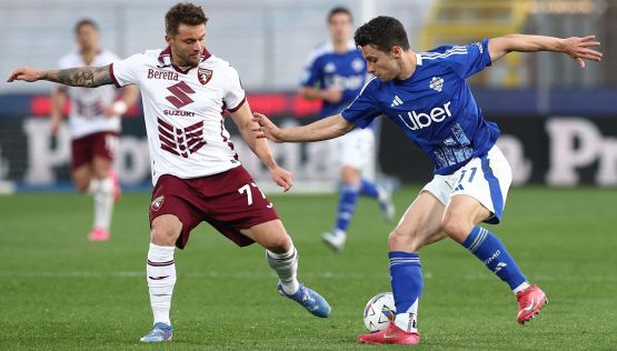 Pagelle di Como-Torino 1-0: Douvikas vale la salvezza. Vojvoda rimpianto granata, Biraghi tradisce