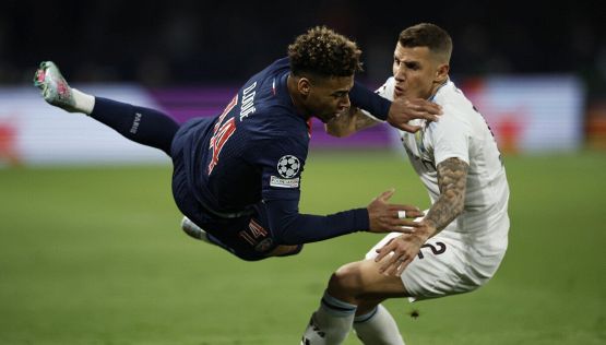 Psg-Aston Villa, moviola: il gol annullato ad Hakimi e la serata singolare del Var, il voto all'arbitro italiano Mariani