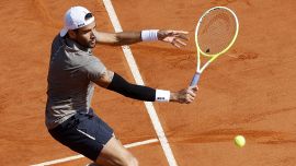 Berrettini, infortunio a Montecarlo durante il match con Musetti: perché è entrato il fisio, come sta Matteo