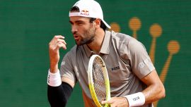 Matteo Berrettini ha già oscurato Jannik Sinner sulla terra rossa e agli Internazionali di Roma può ribadirlo