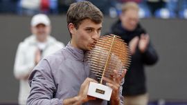 Classifica ATP, Sinner saldo in vetta al numero 1: crollo Berrettini, Cobolli e Darderi risalgono nel ranking
