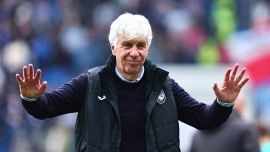 Roma, Gasperini inizia nel gelo di Fiumicino: nessun tifoso ad accoglierlo, il video diventa virale