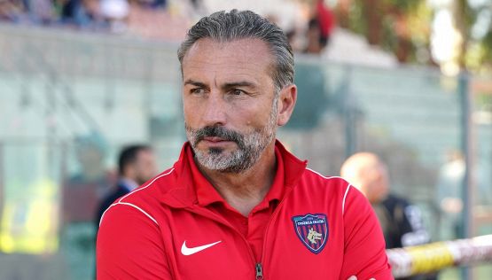 Reggiana-Cremonese, Dionigi debutta senza Destro, esodo grigiorosso al Mapei