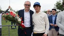 F1, Domenicali sogna Antonelli in Ferrari e svela un aneddoto su Hamilton: poi lancia l’allarme su Imola e Monza