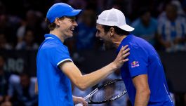 Sinner, Berrettini batte Zverev e ti fa rientrare col sorriso: numero 1 al sicuro fino agli Internazionali di Roma