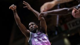 Basket LBA 25a giornata: Kenneth Faried più forte del dolore, Trieste c'ha preso gusto
