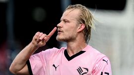 Serie B, il Palermo del bomber Pohjanpalo rovina la festa al Sassuolo. Lapadula trascina lo Spezia, Samp sempre più nei guai
