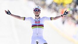 Giro delle Fiandre: Pogacar atterra da un altro pianeta, Ganna ci prova e l’Italia dà segnali di risveglio