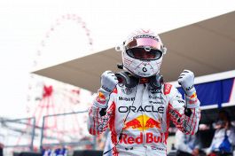 F1, Gp Giappone: Verstappen fa fuoco e fiamme e strappa la pole alle McLaren. Leclerc quarto, Hamilton delude 8°