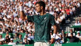 Montecarlo, Musetti nella storia: ribalta De Minaur e approda per la prima volta in finale. Domani il match con Alcaraz