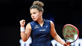 WTA Stoccarda, Paolini batte Lys: buona la prima col nuovo coach Marc Lopez. Sabalenka “rimprovera” Swiatek