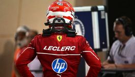 F1 pagelle GP Bahrain: Leclerc stoico, Hamilton ritrovato, safety rovina i piani Ferrari. Piastri implacabile