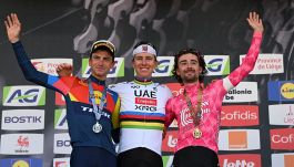 Liegi, Pogacar “king in the north”: batte anche i record di Merckx. Ciccone si fa “bello” per Sinner, l’Italia sorride