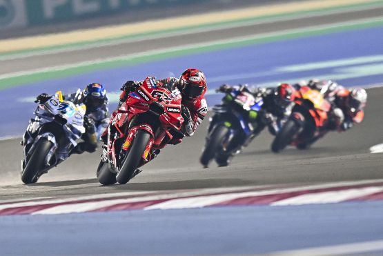 MotoGp griglia di partenza Gp Qatar: poker di pole per Marc Marquez, Alex eterno secondo. Bagnaia in quarta fila