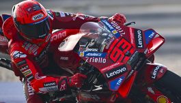 MotoGP Qatar: Sprint vinta da Marc Marquez in scioltezza, Alex e Morbidelli sul podio. Bagnaia solo ottavo