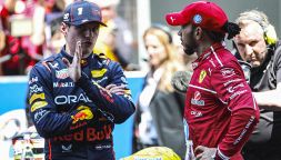 F1, Verstappen alla Ferrari al posto di Hamilton: clamorosa indiscrezione che scuote il mercato, lo scenario