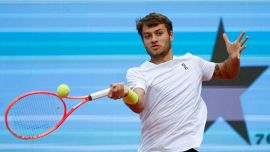 Madrid, Cobolli spreca troppe occasioni: l’antistaminico non fa miracoli e vince Naskashima. Rublev, che crollo: addio Top10