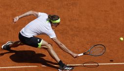 Madrid, Zverev come Sabalenka: fotografa un segno per sbugiardare il falco e alza un polverone sulla terra