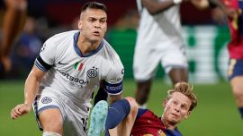 Barcellona-Inter, infortunio Lautaro: Inzaghi costretto al cambio con Taremi. Che cosa si è fatto il Toro