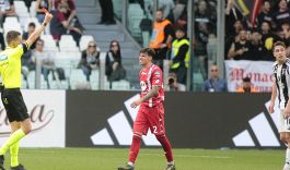 Juventus-Monza, moviola: perché Yildiz è stato espulso e cosa rischia, mancato rosso a Carboni