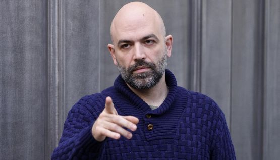 Inter, bufera su Saviano per post su nerazzurri collusi con la ndrangheta al gol di Orsolini