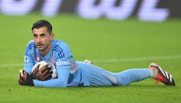 Scommesse, Perin nel ciclone: invitò Paredes a giocare la notte del ko per 5-1 a Napoli, tifosi sotto choc