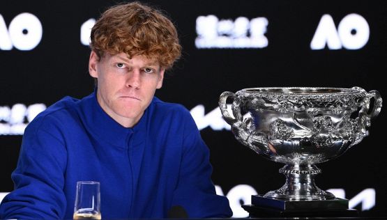 Sinner, il silenzio che fa discutere: nel giorno della morte di Papa Francesco solo l'elogio a Giulio Ciccone