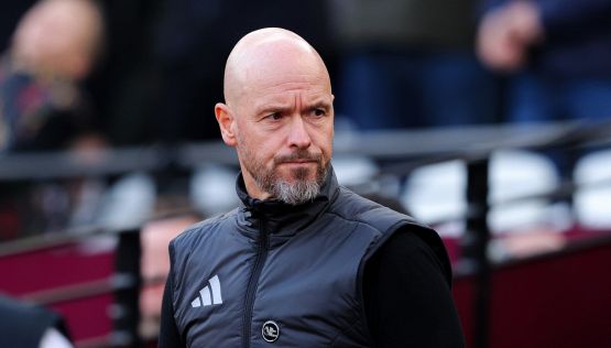 Roma, Ten Hag a cena con Ranieri poi il blitz a Trigoria: duro attacco dei tifosi ai Friedkin