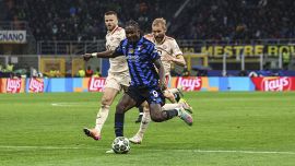 Inter-Bayern: i rigori di Thuram e la garra di Lautaro, ma è (mini) bufera su Inzaghi, Dimarco e Taremi