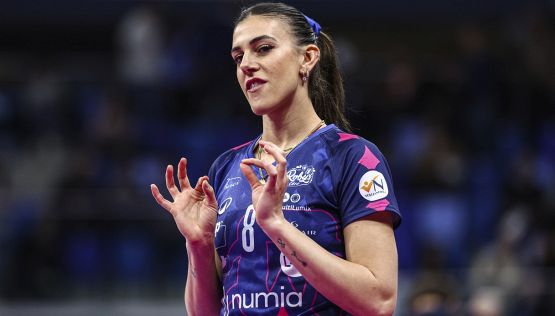 Alessia Orro in Turchia, il fidanzato Matteo Picchio la segue e lascia il volley: "Ma non sono un mantenuto"