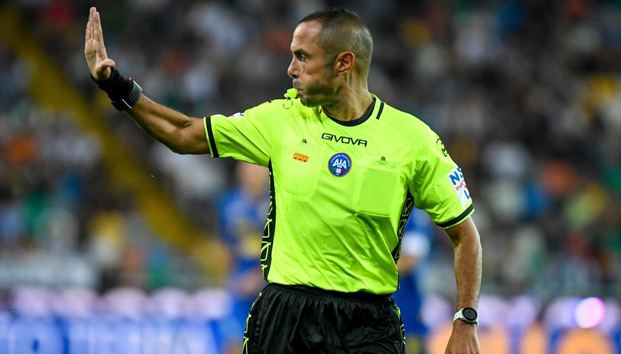 https://wips.plug.it/cips/sport.virgilio.it/cms/2025/05/arbitro-guida.jpg
