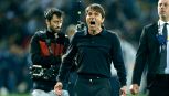 Napoli, Conte non si sbilancia sul futuro poi i giocatori irrompono in conferenza: “Ora non si parla, si festeggia”