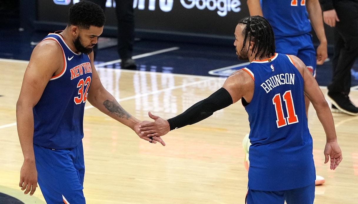 https://wips.plug.it/cips/sport.virgilio.it/cms/2025/05/brunson-towns.jpg