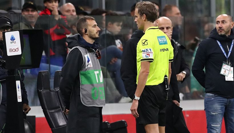Inter-Lazio e Parma-Napoli, è bufera sul Var: rigori dati e tolti nel finale, Inzaghi e Conte espulsi