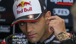 Jorge Martin, il post social misterioso: cosa può esserci dietro. Sfida ad Aprilia, i tifosi contro il pilota: "Mercenario"