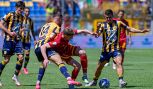 Serie B, la moviola: negato rigore netto al Catanzaro, irregolare gol del Modena