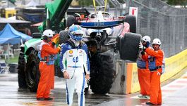 F1, Sprint Miami: incredibile Leclerc, a muro nel warm up, non parte. Piove sul bagnato in casa Ferrari! Video
