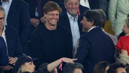 Coppa Italia, Sinner all’Olimpico per la finale: Jannik tradisce Musetti per tifare il suo Milan contro il Bologna