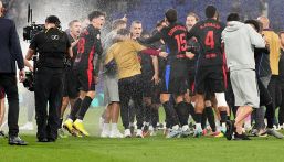 Espanyol-Barcellona, moviola: il rosso inventato ultima beffa per Ancelotti, rissa finale e la volgarità di Fermin