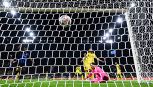 Inter, Bisseck fa esultare Milano dopo 45' ma è bufera sull'arbitro Chiffi Inter, Bisseck fa esultare Milano dopo 45' ma è bufera sull'arbitro Chiffi