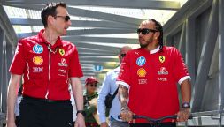 Ferrari, team radio Hamilton e Adami certificano la crisi a Monaco. Vasseur fa il pompiere ma urge una soluzione