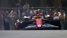 F1 Monaco, Hamilton dopo l'incidente chiede scusa via radio. E Leclerc si dispiace per Lewis