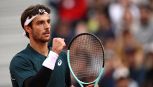 Roland Garros, Musetti è l’uomo della pioggia: il gesto con la raccattapalle come Sinner a Indian Wells. Ma Lorenzo fa paura a tutti Roland Garros, Musetti è l’uomo della pioggia: il gesto con la raccattapalle come Sinner a Indian Wells. Ma Lorenzo fa paura a tutti