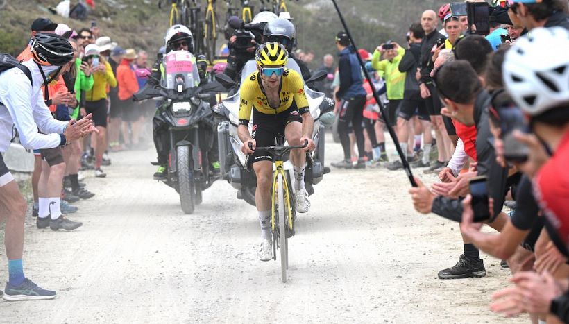 Giro d'Italia 20esima tappa: Yates si commuove, spezza la maledizione e vince la corsa in Rosa