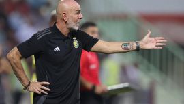 Pioli preso in giro in conferenza e a rischio esonero all’Al Nassr: può tornare in serie A, è un’opzione per Juventus e Roma