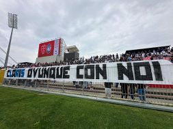 Ultras Atalanta ucciso, striscione di minacce sul luogo del delitto: martedì l'interrogatorio del 18enne accusato di omicidio