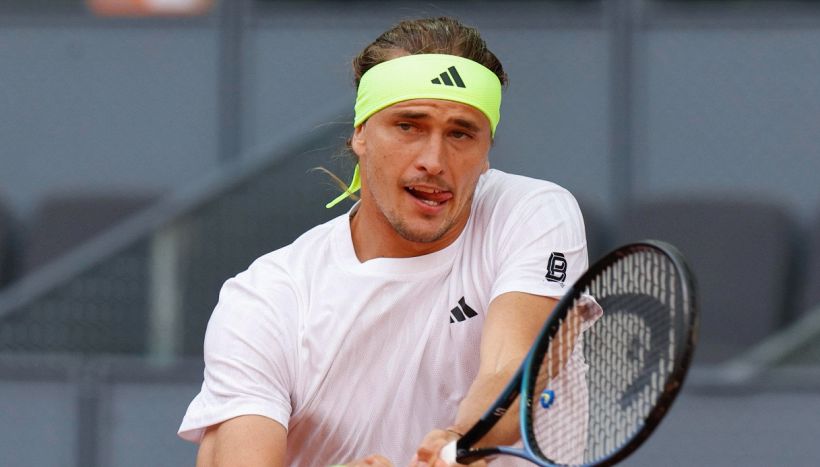 Internazionali, Zverev profetico sull’occhio di falco: “Non sempre funziona”. E tra Stearns e Brancaccio la tecnologia si blocca