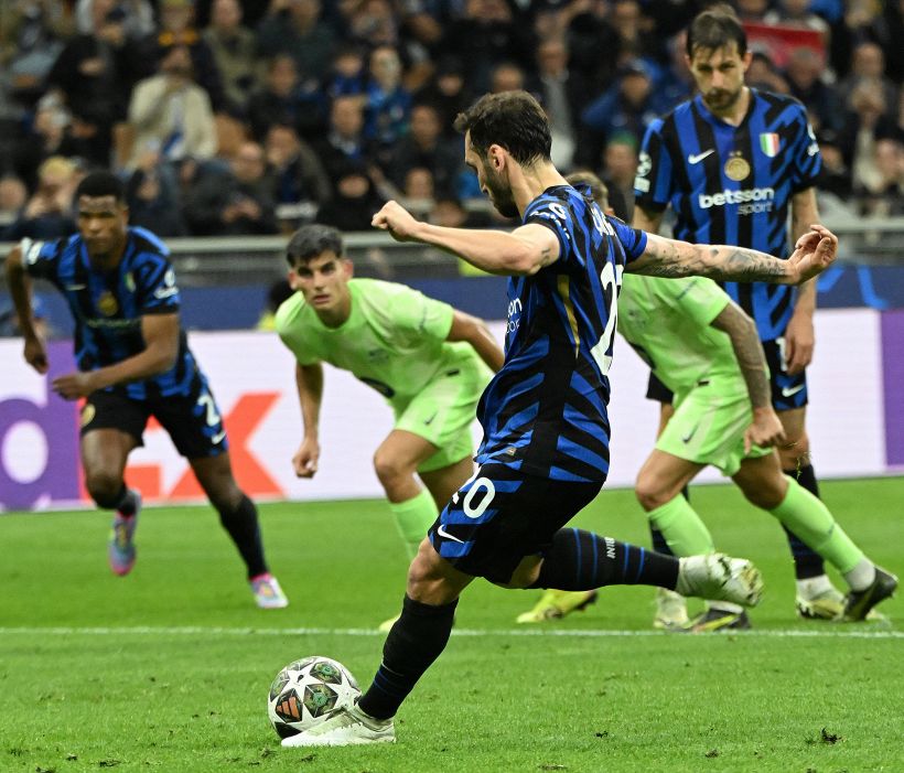 Inter-Barcellona, Calhanoglu ammonito come all'andata ma non salterà l'eventuale finale: ecco perché