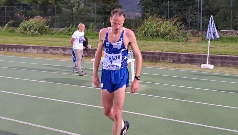 Schwazer, prima lo show e poi la rabbia: stravince la 10 km, ma manca il record senior 40 per colpa dei giudici