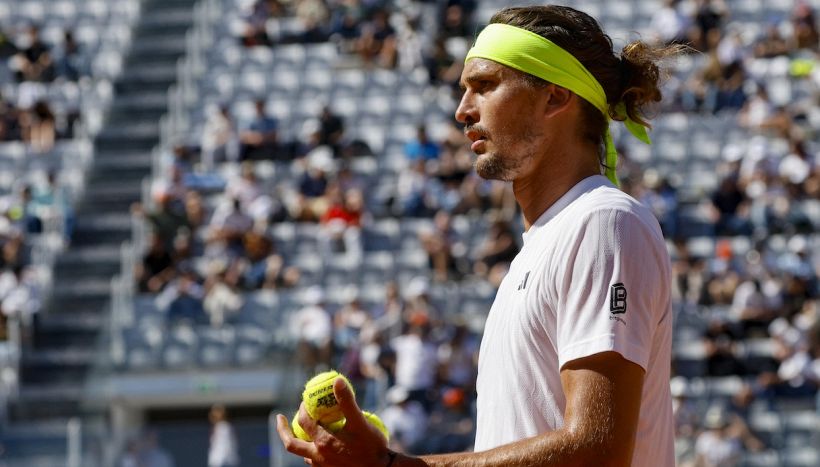 Zverev troppo dominante, il pubblico gli da le spalle per seguire Moutet-Rune: e Sascha snobba Roma per Parigi